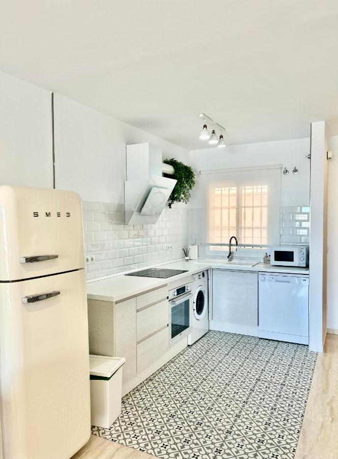 Apartamentos Pacifico เนร์คา ภายนอก รูปภาพ